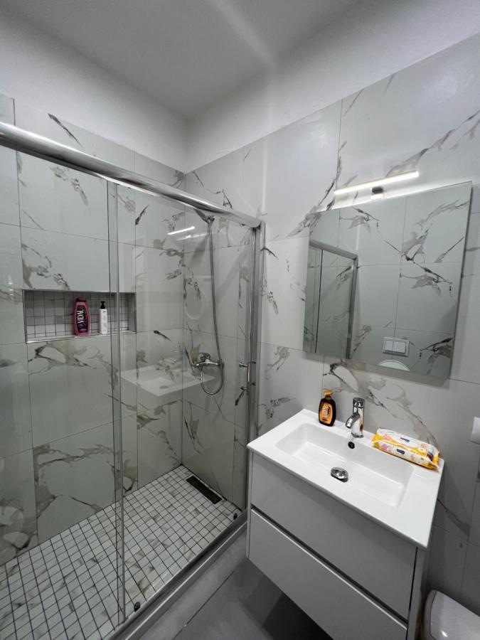Appartamento Gersi'S Daily Apartament Tirana Esterno foto